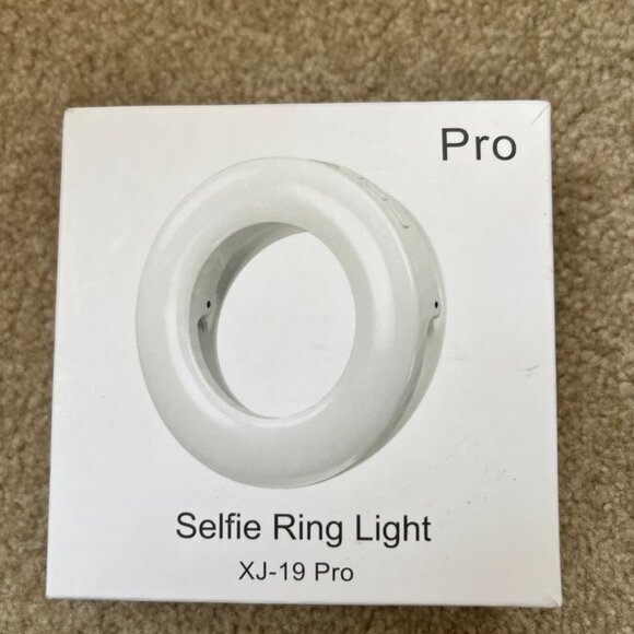 XJ-19 Pro Selfie Ring Light - Picture 1 of 2
